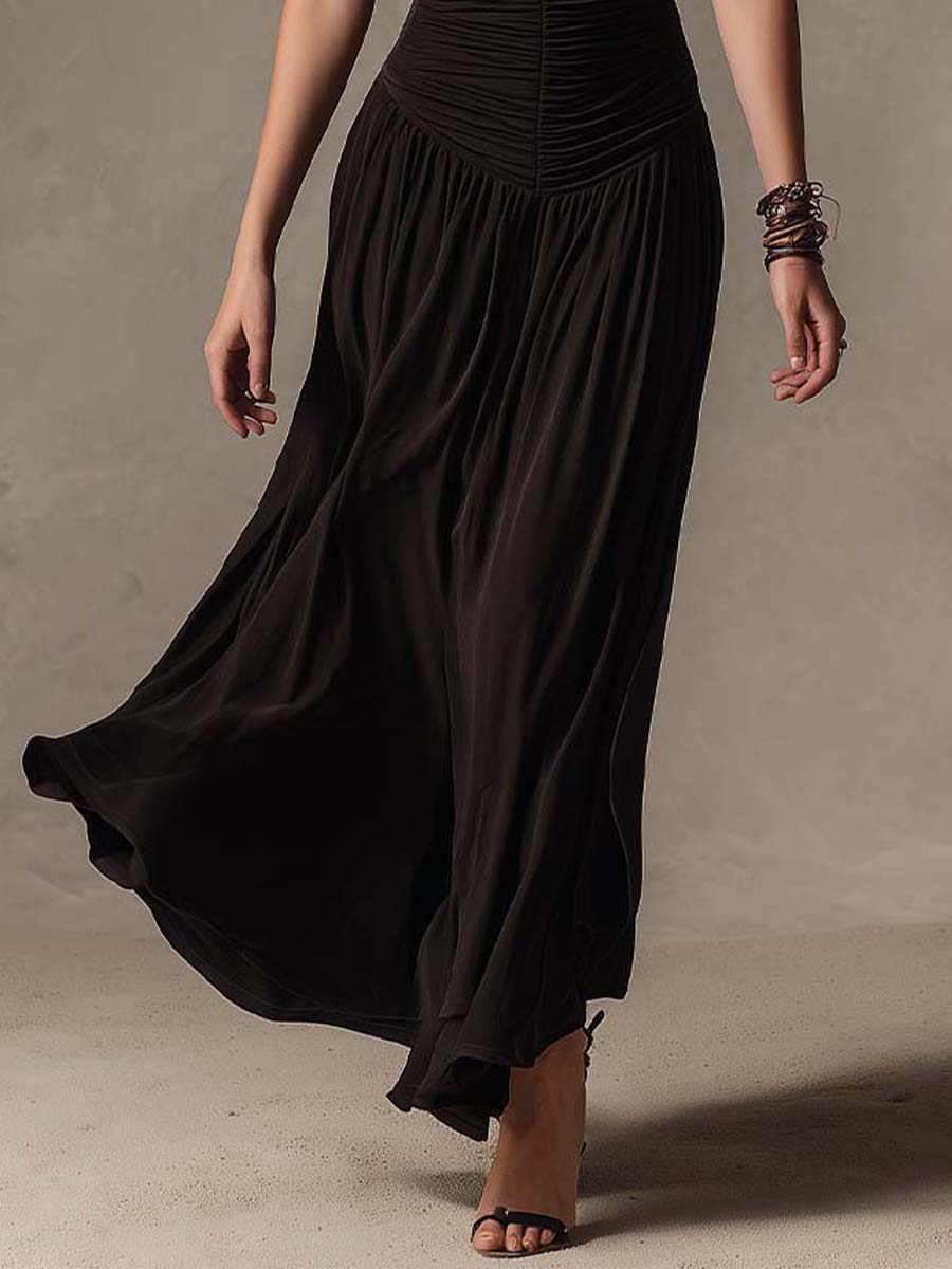 Classic Black Sleeveless Knit Pleated Maxi Dress - Image 4
