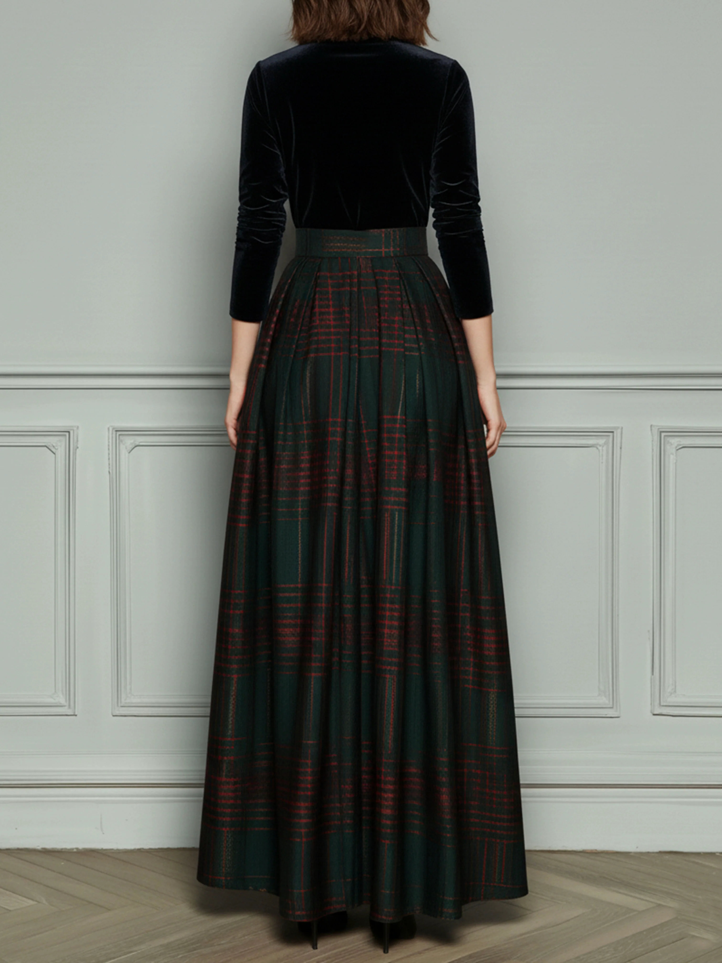Elegant High Waist Velvet And Plaid Evening Gown With Full Skirt - Image 5